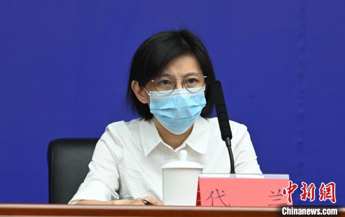 成都市經(jīng)信局總工程師代蘭。　安源 攝