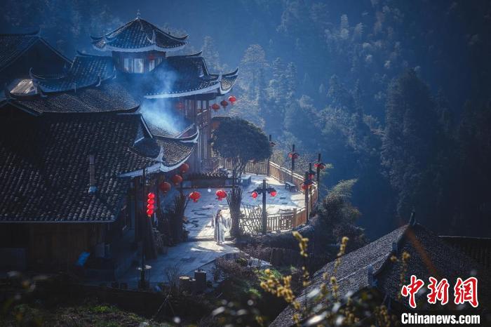 藏于溆浦雁鵝界的古村落?！∷巫娲?攝