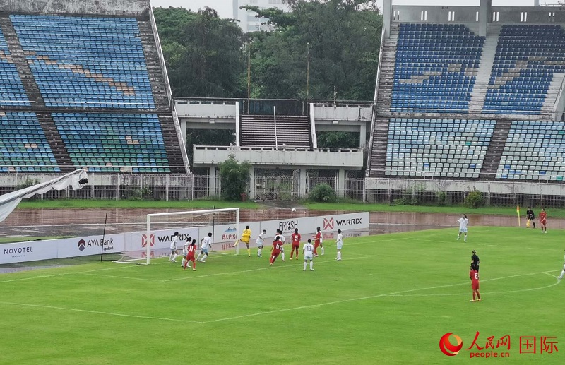 中國臺北隊門前風(fēng)聲鶴唳。人民網(wǎng)記者 李秉新攝