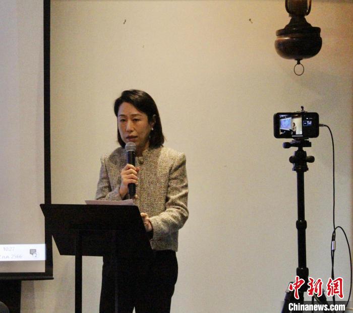 中國(guó)駐泰國(guó)大使館經(jīng)濟(jì)商務(wù)處參贊張瀟瀟致辭。<a target='_blank' href='/' _fcksavedurl='/'><p  align=