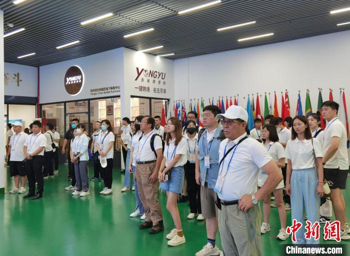 臺灣青年參訪浙江?！□U夢妮 攝