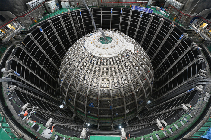 江門中微子實驗室探測器和水池構(gòu)造。中國科學(xué)院高能物理研究所供圖