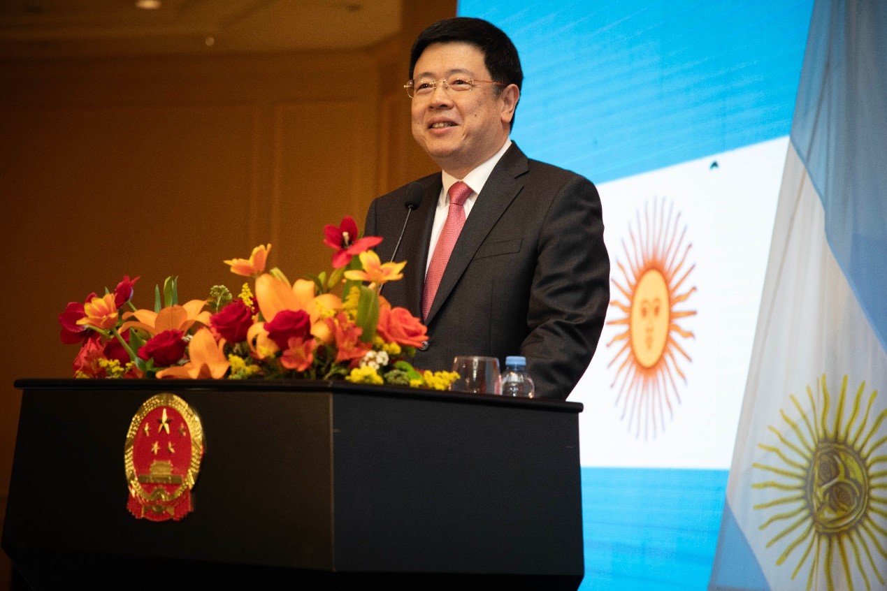中國駐阿根廷大使鄒肖力致辭。中國駐阿根廷大使館供圖