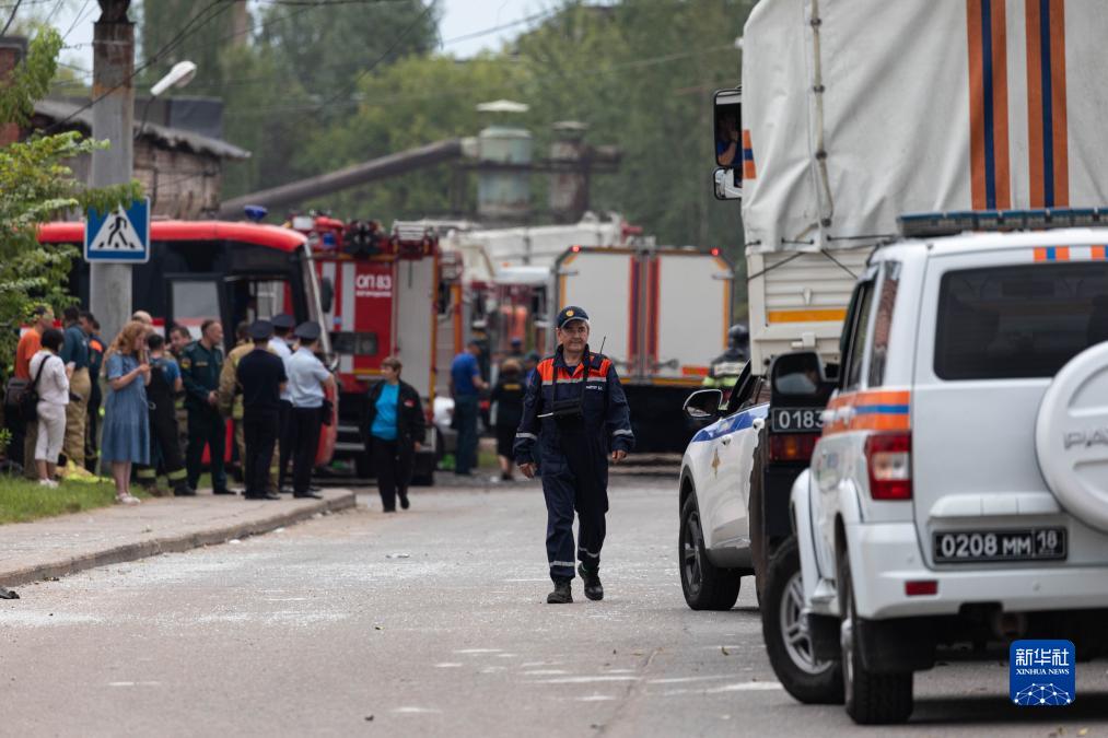 8月9日，在俄羅斯莫斯科州，救援人員在現(xiàn)場工作。