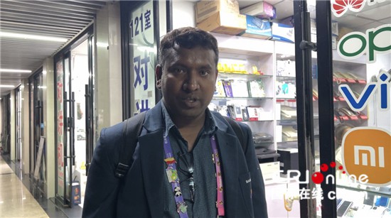 　　△孟加拉國國家電視臺(tái)高級記者馬赫布布爾·拉赫曼