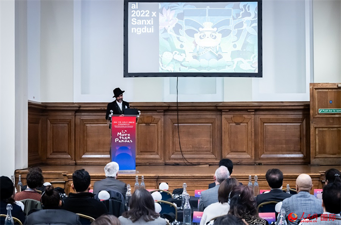 城市建筑與文化創(chuàng)意設(shè)計(jì)師卡姆·帕尼薩講述他和四川的故事。人民網(wǎng) 郭錦標(biāo)攝