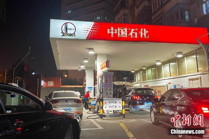 資料圖：加油站。 中新財(cái)經(jīng) 葛成 攝