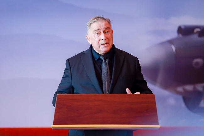 2023年10月30日，美中航空遺產(chǎn)基金會(huì)主席杰弗里·格林在中國人民抗日戰(zhàn)爭(zhēng)紀(jì)念館的活動(dòng)中發(fā)表講話。中國人民對(duì)外友好協(xié)會(huì)供圖