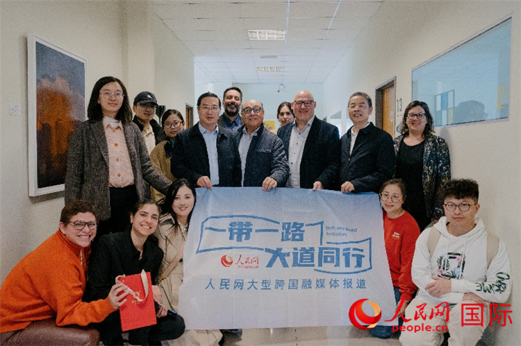 人民網(wǎng)“一帶一路 大道同行”大型跨國融媒體報道組走進(jìn)烏拉圭。人民網(wǎng)記者 張若涵攝