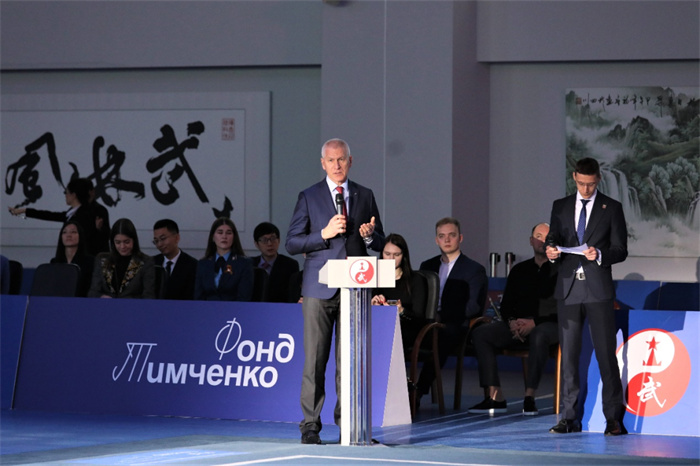 俄羅斯體育部長馬特欽致辭。駐俄羅斯大使館供圖