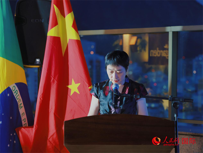 中國駐里約熱內(nèi)盧總領(lǐng)事田敏發(fā)表致辭。人民網(wǎng)記者 宋亦然攝