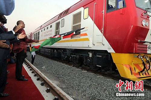 圖為2017年5月31日，蒙內(nèi)鐵路成功開(kāi)通。<a target='_blank' href='/'><p  align=