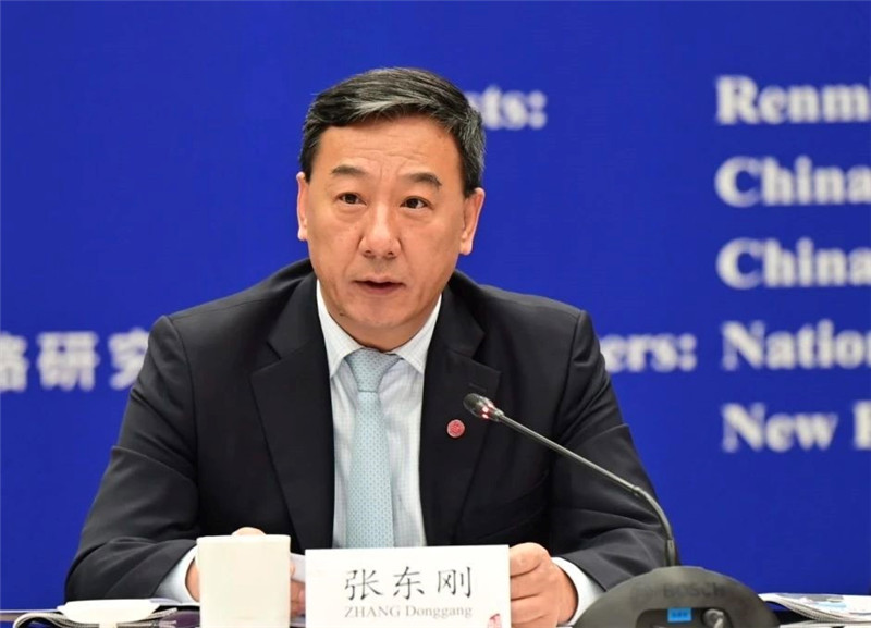 中國人民大學(xué)黨委書記、國家發(fā)展與戰(zhàn)略研究院理事長張東剛作論壇開幕致辭。主辦方供圖