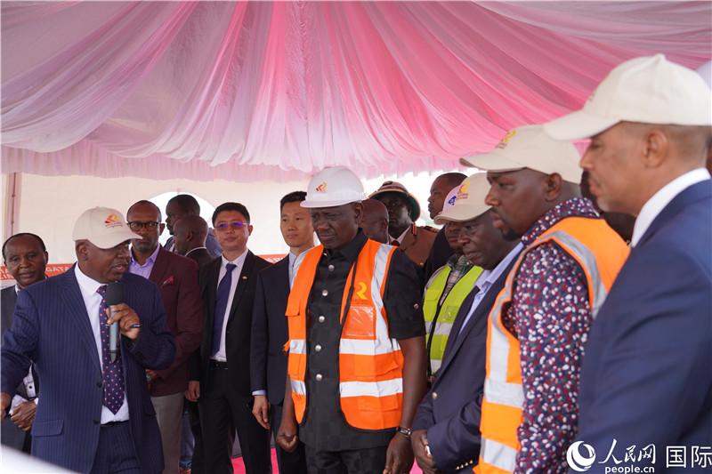 開工儀式現(xiàn)場。人民網(wǎng)記者 黃煒鑫攝