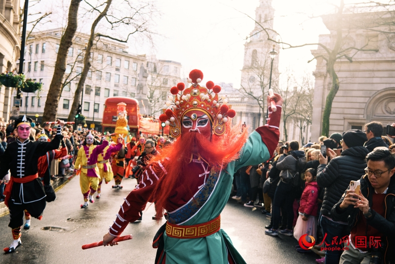 倫敦新春慶典現(xiàn)場。人民網(wǎng) 郭錦標(biāo)、楊浩鵬攝
