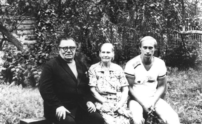 從圣彼得堡到莫斯科，普京從政大事記：下一個(gè)六年怎么走？