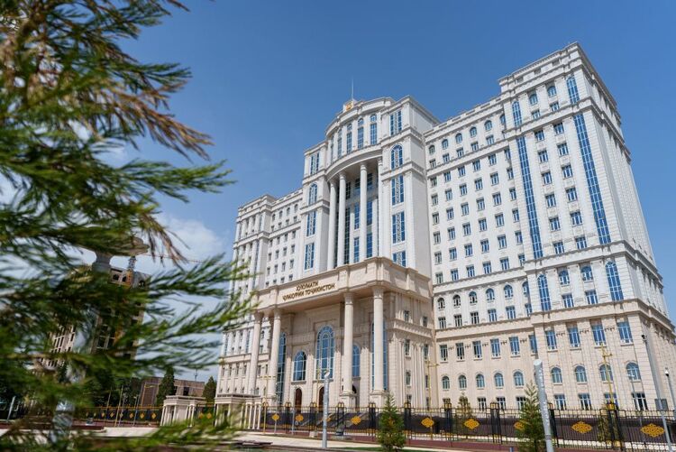 第1視點丨這兩座大樓，見證著中塔友誼