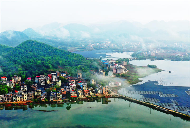 湖南省郴州市嘉禾縣千家洞水庫風(fēng)光。黃春濤攝