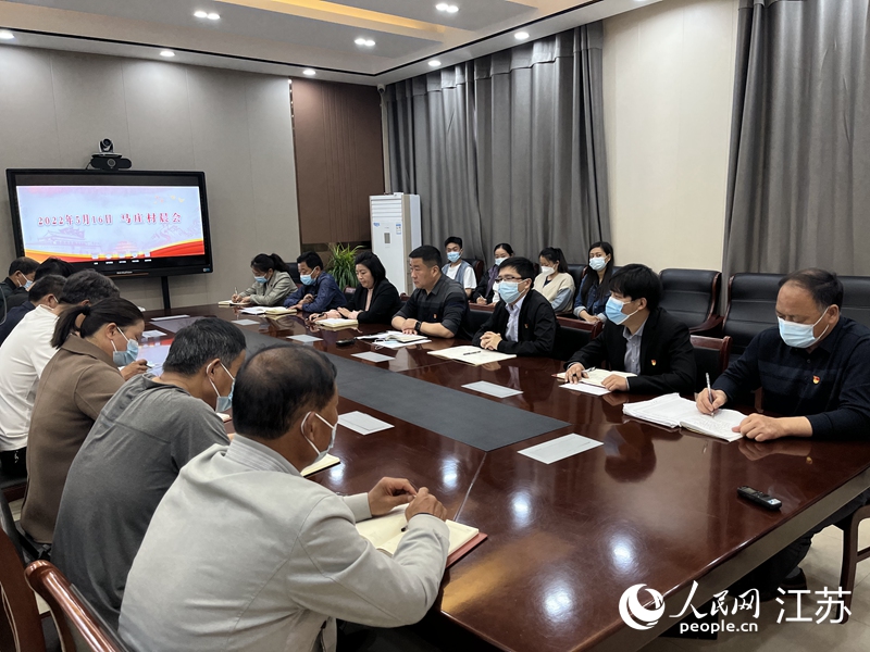 馬莊村以晨會開啟一天的工作。人民網(wǎng) 閆峰攝