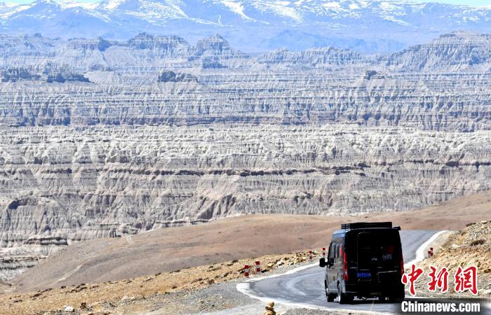 4月5日，西藏阿里札達土林。　李林 攝