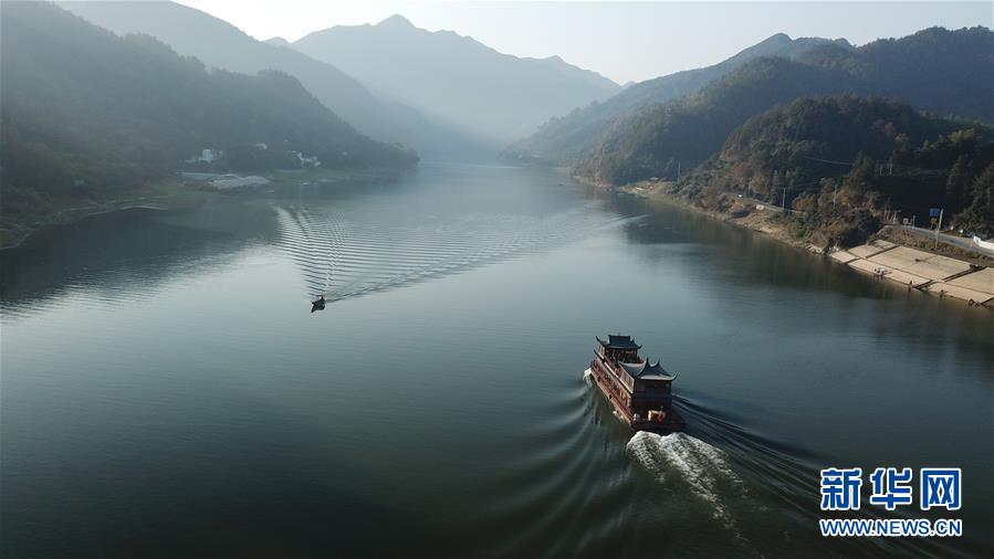 (在習(xí)近平新時代中國特色社會主義思想指引下——新時代新作為新篇章·習(xí)近平總書記關(guān)切事·圖文互動)(2)長三角的新答卷——“十三五”收官之年的長三角一體化新故事