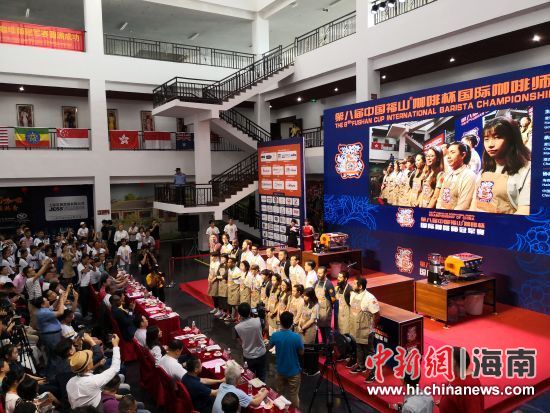 圖為參賽選手集體亮相。尹海明 攝