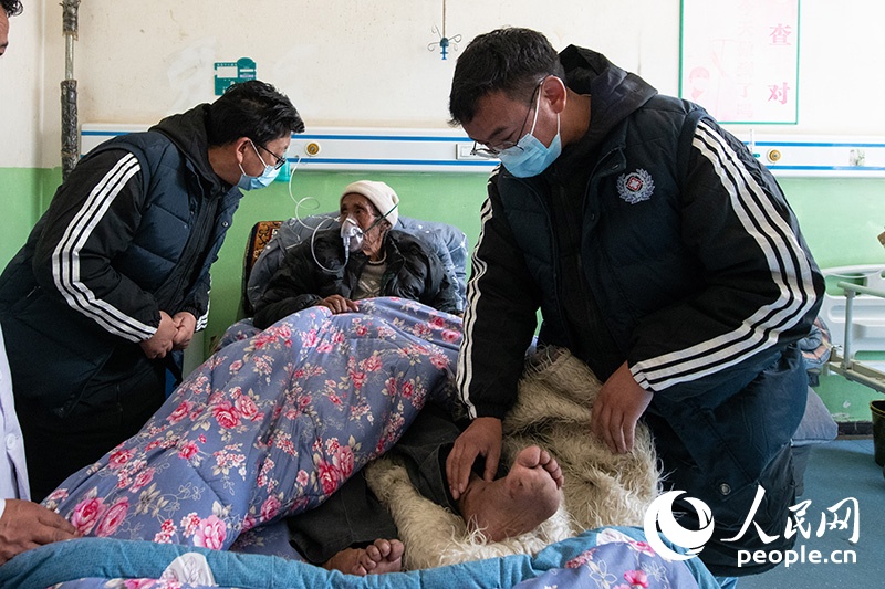 震中日記｜“謝謝，曼巴啦！”