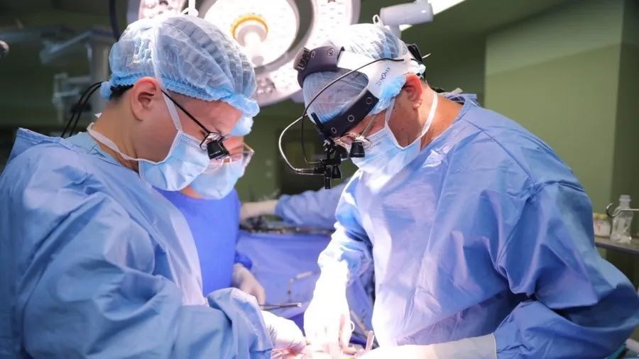 17歲少年咳嗽發(fā)熱15天，找不到感染原因！一查心臟更嚇人！上海醫(yī)生出手→