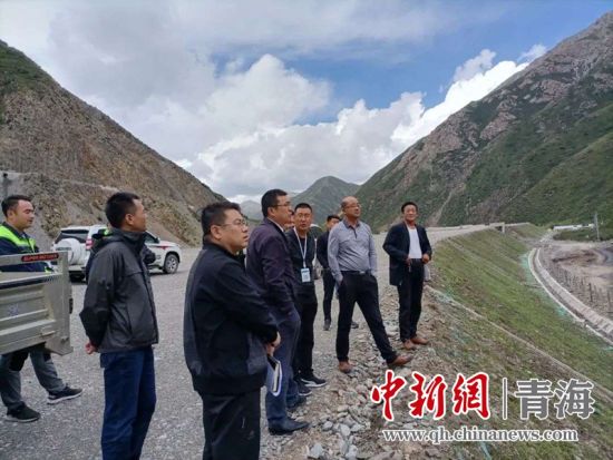 圖為生態(tài)環(huán)保專項(xiàng)督查現(xiàn)場(chǎng)。 孫舒亞攝