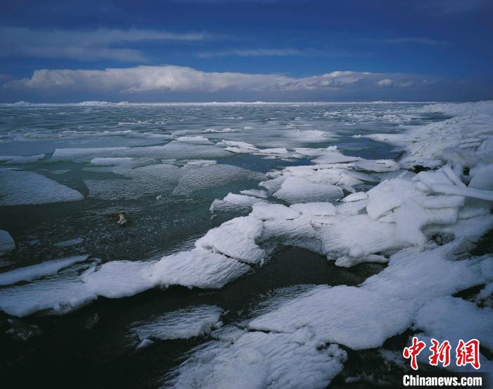 三江源牧民捧起“生態(tài)飯碗”:綠水青山就是金山銀山
