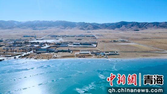 圖為冬日青海湖。李江寧攝