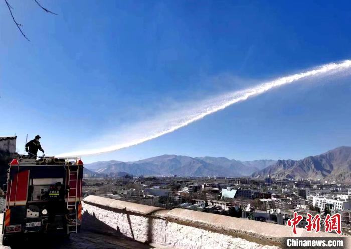 西藏布達拉宮開展?jié)窕ぷ鳒p少火災風險