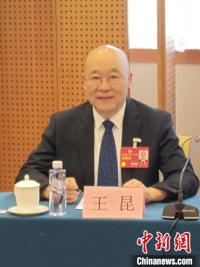 圖為全國政協(xié)委員，農(nóng)工黨青海省委會主委王昆?！∈茉L者供圖