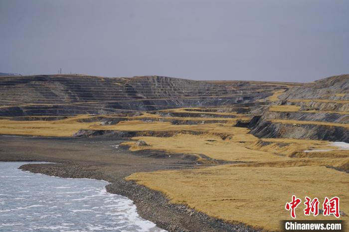 圖為青海省海西蒙古族藏族自治州天峻縣木里礦區(qū)?！●R銘言 攝