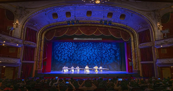 2024匈牙利青少年國際音樂會(huì)節(jié)目《戰(zhàn)臺風(fēng)》表演舞臺現(xiàn)場。兒促會(huì)藝教委供圖