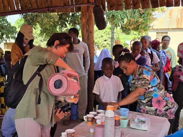 資訊有故事丨小豆子大營(yíng)養(yǎng) 坦桑尼亞民眾愛上“中國(guó)飲料”