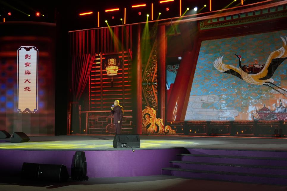 《菩薩蠻·黃鶴樓》節(jié)目現(xiàn)場(chǎng)。人民網(wǎng)記者 于凱攝