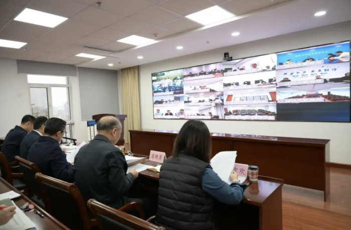 遼寧省數(shù)據(jù)局（省營商局）召開全省營商環(huán)境疑難訴求清理攻堅工作視頻會議，聽取各地區(qū)2025年涉企營商環(huán)境訴求辦理工作情況。遼寧省營商局供圖