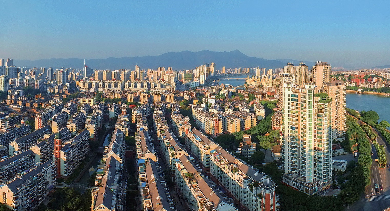 2018年，福州市臺(tái)江區(qū)蒼霞新城，高樓拔地而起，舊貌換新顏。