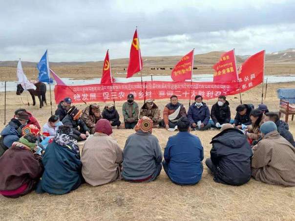 青?，斍撸厚R背宣講隊助推“1號”文件入腦走心