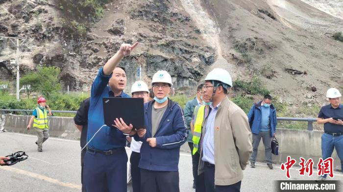 四川瀘定6.8級地震:大渡河支流灣東河堰塞湖已過流