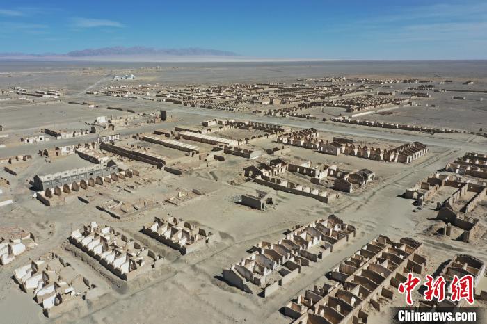 航拍青海省海西蒙古族藏族自治州茫崖市冷湖石油工業(yè)遺址保護區(qū)?！●R銘言 攝