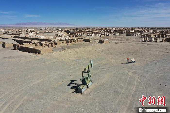 航拍青海省海西蒙古族藏族自治州茫崖市冷湖石油工業(yè)遺址保護區(qū)?！●R銘言 攝