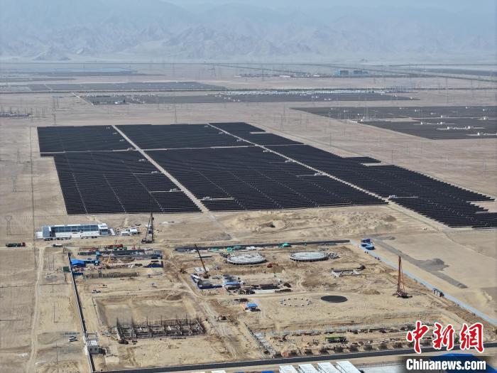 青海格爾木:全球規(guī)模最大的液態(tài)空氣儲(chǔ)能示范項(xiàng)目預(yù)計(jì)年底投產(chǎn)