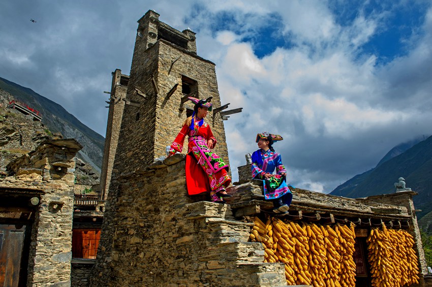 四川省阿壩州理縣桃坪村。四川省文旅廳供圖