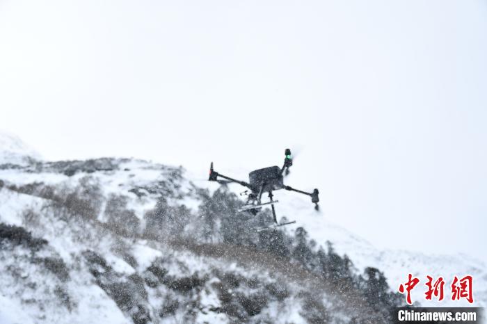 圖為無人機檢跡?！〗有?攝