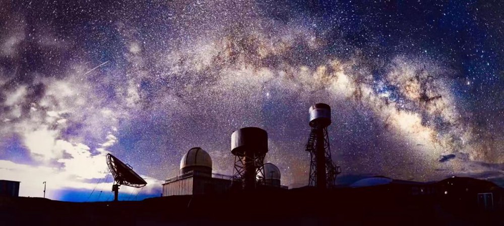 阿里暗夜星空。貢覺(jué)群培攝