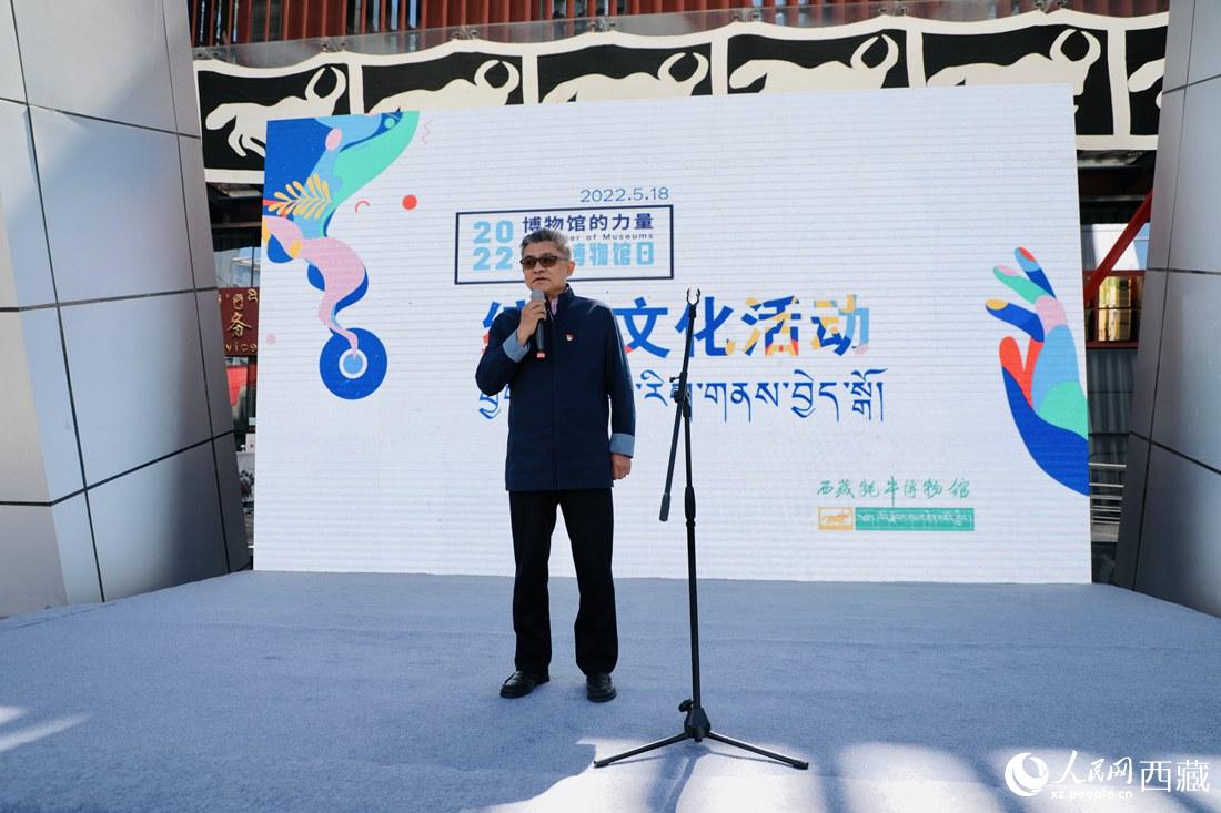 拉薩市委副書記、常務(wù)副市長、北京西藏拉薩指揮部黨委書記王強講話。人民網(wǎng) 次仁羅布攝