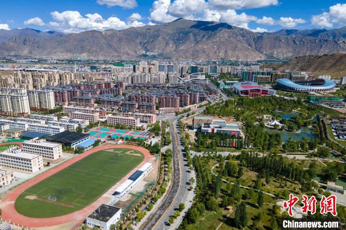 圖為西藏拉薩柳梧新區(qū)?！〗w波 攝