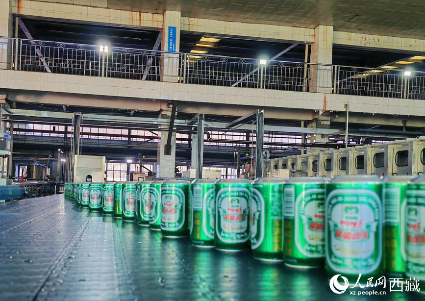 新的生產(chǎn)線投運(yùn)。人民網(wǎng) 李海霞攝